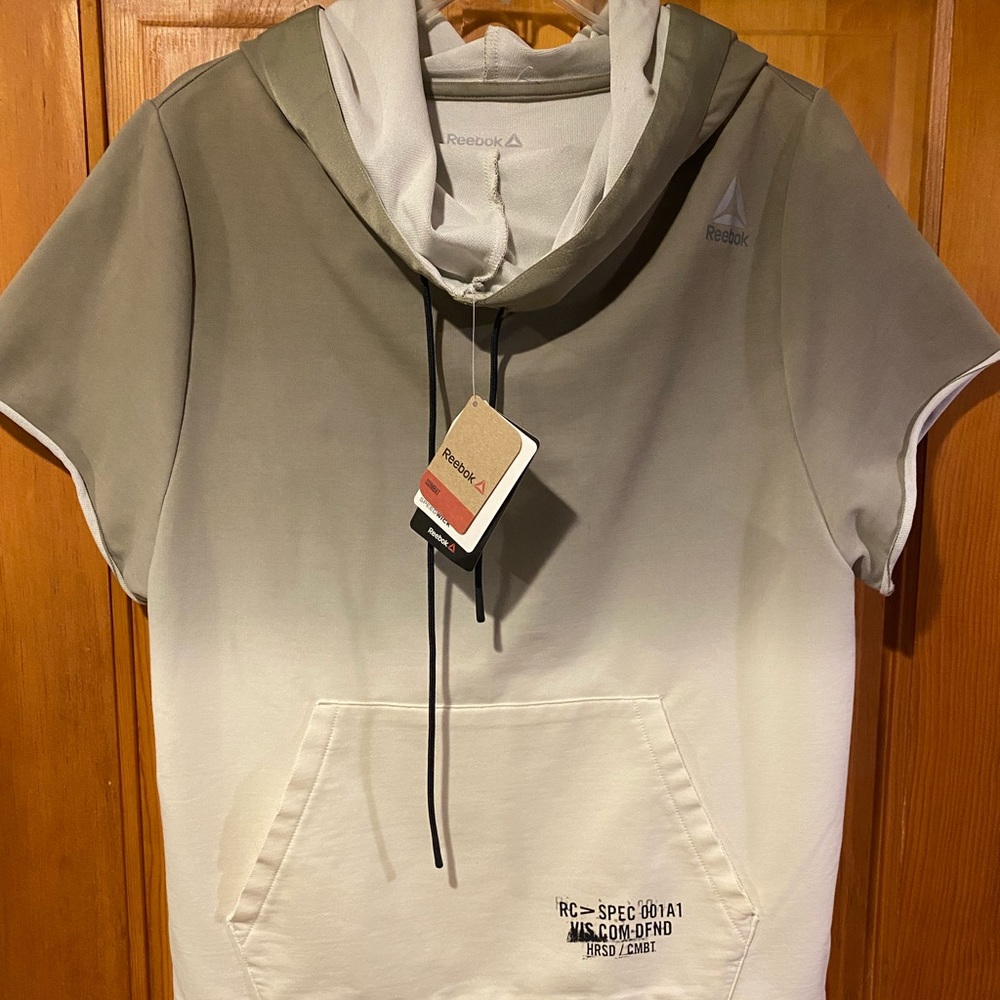 Reebok Combat Ombré Pullover with hood Size M NWT